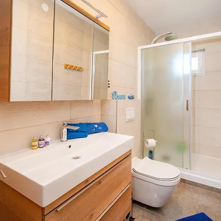 Cozy In With Jacuzzi * Turanj